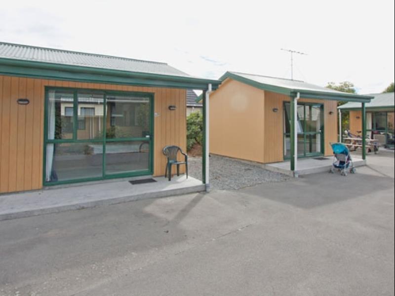 Coronation Park Motels Ашбъртън Екстериор снимка